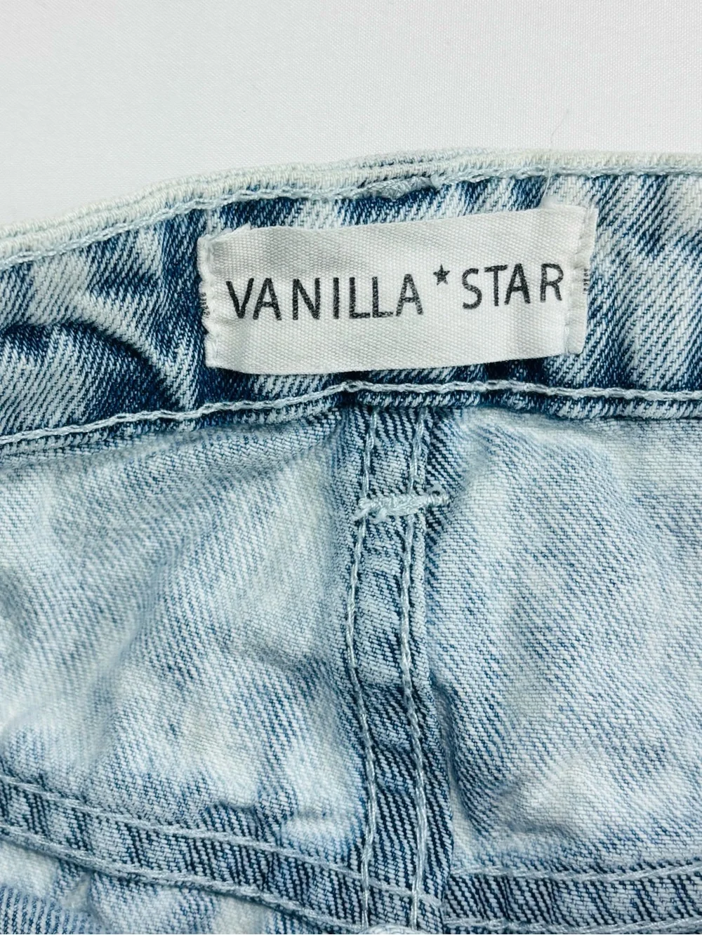 Light Wash Distressed Women’s Denim Shorts